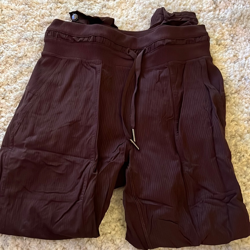 high waisted dance studio crop lululemon size 2